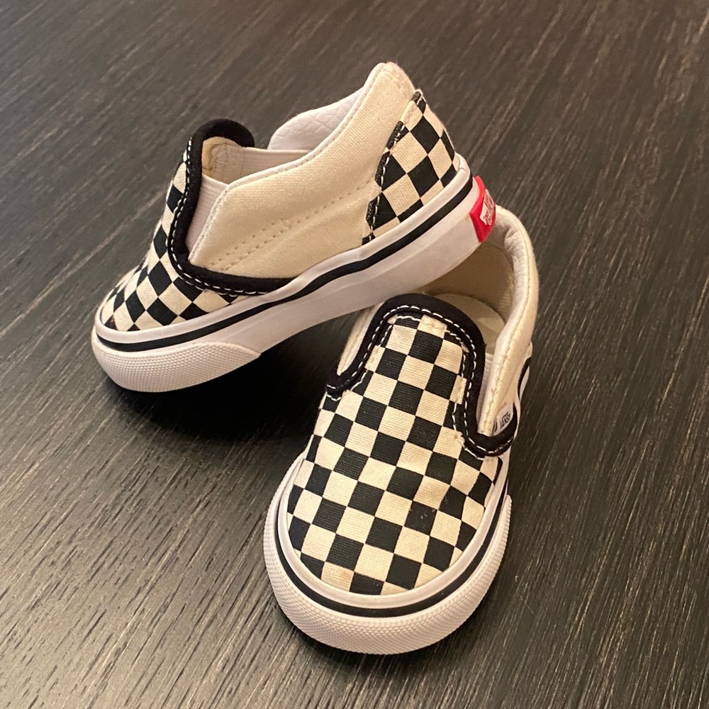 Toddler checkered Vans